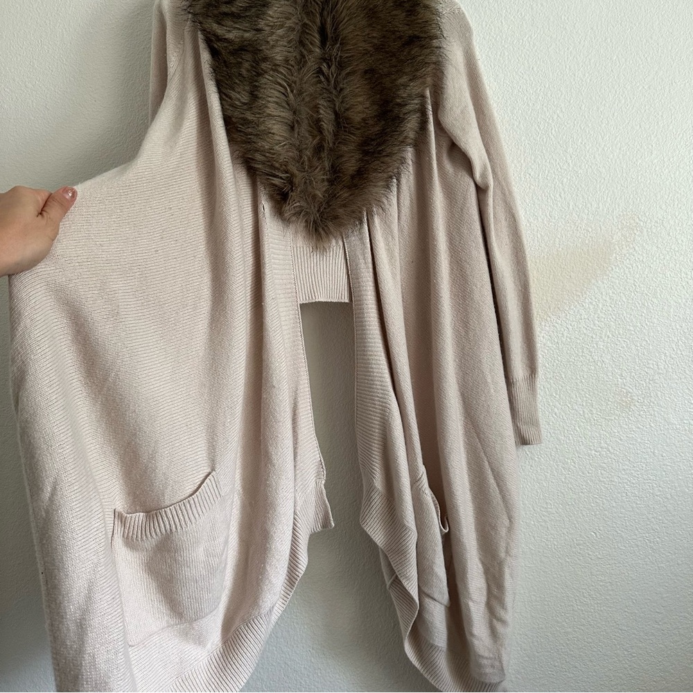 BCBGmaxazria Beige Knit Sweater with Pockets - Picture 11 of 16